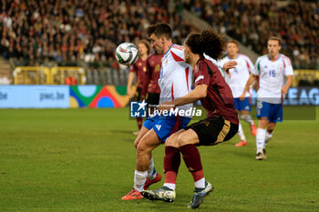 14/11/2024 - Andrea Cambiaso of Italy in action against Arthur Theate of Belgium - BELGIUM VS ITALY - UEFA NATIONS LEAGUE - CALCIO