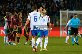 14/11/2024 - Manuel Locatelli of Italy and Federico Gatti of Italy celebrates the victory - BELGIUM VS ITALY - UEFA NATIONS LEAGUE - CALCIO