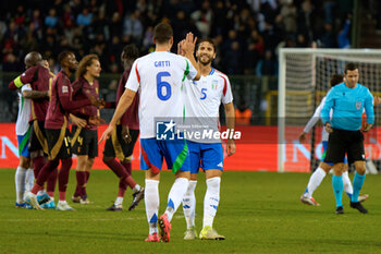 14/11/2024 - Manuel Locatelli of Italy and Federico Gatti of Italy celebrates the victory - BELGIUM VS ITALY - UEFA NATIONS LEAGUE - CALCIO