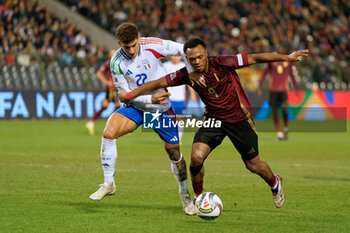 14/11/2024 - Giovanni Di Lorenzo of Italy in action against Lois Openda of Belgium - BELGIUM VS ITALY - UEFA NATIONS LEAGUE - CALCIO