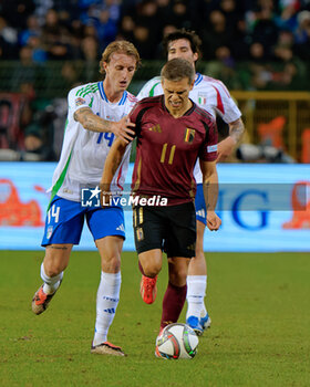 14/11/2024 - Leandro Trossard of Belgium in action against Nicolo Rovella of Italy - BELGIUM VS ITALY - UEFA NATIONS LEAGUE - CALCIO