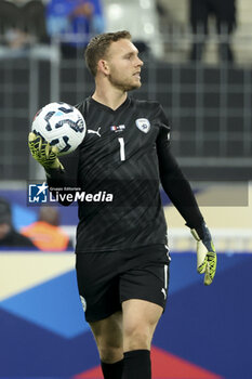 14/11/2024 - Israel goalkeeper Daniel Peretz during the UEFA Nations League, League A, Group A2 football match between France and Israel on 14 November 2024 at Stade de France in Saint-Denis near Paris, France - FOOTBALL - UEFA NATIONS LEAGUE - FRANCE V ISRAEL - UEFA NATIONS LEAGUE - CALCIO