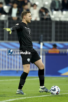 14/11/2024 - Israel goalkeeper Daniel Peretz during the UEFA Nations League, League A, Group A2 football match between France and Israel on 14 November 2024 at Stade de France in Saint-Denis near Paris, France - FOOTBALL - UEFA NATIONS LEAGUE - FRANCE V ISRAEL - UEFA NATIONS LEAGUE - CALCIO