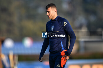 16/11/2024 - Alessandro Buongiorno of Italy in action during a Italy training session at BPER Training Centre at Appiano Gentile on November 16, 2024 in Como, Italy - ITALY TRAINING AND PRESS CONFERENCE - UEFA NATIONS LEAGUE - CALCIO