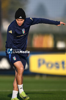 16/11/2024 - Nicolo Barella of Italy in action during a Italy training session at BPER Training Centre at Appiano Gentile on November 16, 2024 in Como, Italy - ITALY TRAINING AND PRESS CONFERENCE - UEFA NATIONS LEAGUE - CALCIO