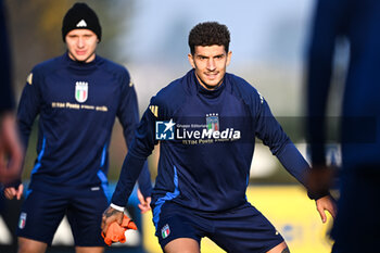 16/11/2024 - Giovanni Di Lorenzo of Italy in action during a Italy training session at BPER Training Centre at Appiano Gentile on November 16, 2024 in Como, Italy - ITALY TRAINING AND PRESS CONFERENCE - UEFA NATIONS LEAGUE - CALCIO