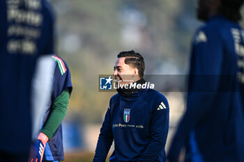 16/11/2024 - Giacomo Raspadori of Italy in action during a Italy training session at BPER Training Centre at Appiano Gentile on November 16, 2024 in Como, Italy - ITALY TRAINING AND PRESS CONFERENCE - UEFA NATIONS LEAGUE - CALCIO