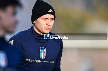 16/11/2024 - Nicolo Barella of Italy in action during a Italy training session at BPER Training Centre at Appiano Gentile on November 16, 2024 in Como, Italy - ITALY TRAINING AND PRESS CONFERENCE - UEFA NATIONS LEAGUE - CALCIO