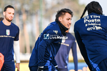 16/11/2024 - Mateo Retegui of Italy in action during a Italy training session at BPER Training Centre at Appiano Gentile on November 16, 2024 in Como, Italy - ITALY TRAINING AND PRESS CONFERENCE - UEFA NATIONS LEAGUE - CALCIO