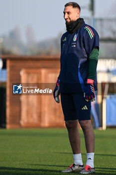 16/11/2024 - Gianluigi Donnarumma of Italy in action during a Italy training session at BPER Training Centre at Appiano Gentile on November 16, 2024 in Como, Italy - ITALY TRAINING AND PRESS CONFERENCE - UEFA NATIONS LEAGUE - CALCIO