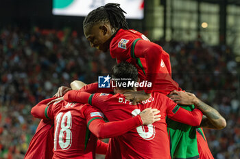 2024-11-15 - Portugal players celebrating the fourth goal during the UEFA Nations League, League phase, Matchday 5 football match between Portugal and Poland on 15 November 2024 at Estádio do Dragão in Porto, Portugal - FOOTBALL - UEFA NATIONS LEAGUE - PORTUGAL V POLAND - UEFA NATIONS LEAGUE - SOCCER