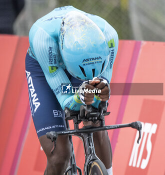 2024-04-26 - Oron Switzerland, 04/26/2024: ANTON KUZMIN of Astana team during 77th edition of Tour de Romandie. 77th edition of Tour de Romandie also the 77th edition of Tour de Romandie and took place at the City center in Oron. - TOUR DE ROMANDIE - 3RD STAGE - ORON/ORON - STREET - CYCLING