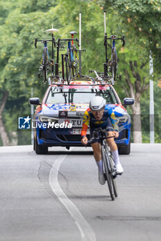 2024-07-07 - Brand Lucinda (Ned) Lidl-Trek during stage 1 of Giro d'Italia Women at Brescia, Italy on July 7, 2024 - GIRO D'ITALIA WOMEN - STAGE 1 BRESCIA/BRESCIA - STREET - CYCLING