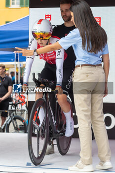 2024-07-07 - Eraud Severine (Fra) Cofidis Women Team during stage 1 of Giro d'Italia Women at Brescia, Italy on July 7, 2024 - GIRO D'ITALIA WOMEN - STAGE 1 BRESCIA/BRESCIA - STREET - CYCLING