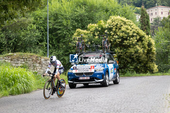 2024-07-07 - Le Court De Billot Mary (Mri) Ag Insurance - Lotto Soudal during stage 1 of Giro d'Italia Women at Brescia, Italy on July 7, 2024 - GIRO D'ITALIA WOMEN - STAGE 1 BRESCIA/BRESCIA - STREET - CYCLING