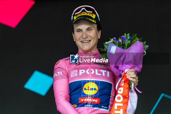 2024-07-07 - Longo Borghini Elisa (Ita) Lidl-Trek during stage 1 of Giro d'Italia Women at Brescia, Italy on July 7, 2024 - GIRO D'ITALIA WOMEN - STAGE 1 BRESCIA/BRESCIA - STREET - CYCLING