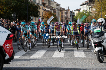 2024-10-12 - Start of the race with Remco Evenepoel and Tadej Pogacar - GIRO DI LOMBARDIA - STREET - CYCLING