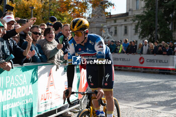 2024-10-12 - Remco Evenepoel, Soudal Quick-Step - GIRO DI LOMBARDIA - STREET - CYCLING