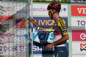 2024-10-12 - Giulio Masotto, Corratec Vini Fantini - GIRO DI LOMBARDIA - STREET - CYCLING