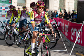 2024-10-12 - Davide Baldaccini, Corratec Vini Fantini - GIRO DI LOMBARDIA - STREET - CYCLING