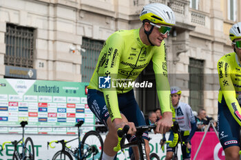 2024-10-12 - Roel van Sintmaartensdijk, team Intermarche-Wanty - GIRO DI LOMBARDIA - STREET - CYCLING