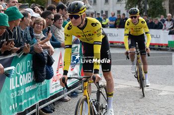 2024-10-12 - Wilco Kelderman, Team Visma-Lease a Bike - GIRO DI LOMBARDIA - STREET - CYCLING