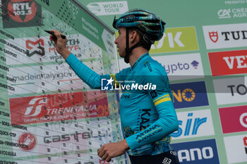 2024-10-12 - Lorenzo Fortunato, Astana Qazaqstan Team - GIRO DI LOMBARDIA - STREET - CYCLING