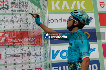 2024-10-12 - Simone Velasco, Astana Qazaqstan Team - GIRO DI LOMBARDIA - STREET - CYCLING