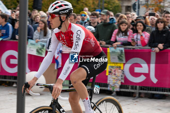 2024-10-12 - Harrison Wood, team Cofidis - GIRO DI LOMBARDIA - STREET - CYCLING