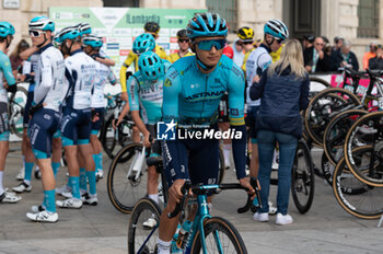 2024-10-12 - Santiago Umba, Astana Qazaqstan Team - GIRO DI LOMBARDIA - STREET - CYCLING