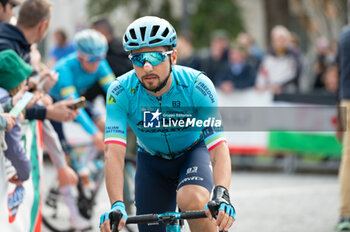 2024-10-12 - Simone Velasco, Astana Qazaqstan Team - GIRO DI LOMBARDIA - STREET - CYCLING