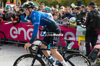 2024-10-12 - Gregor Muhlberger, Movistar Team - GIRO DI LOMBARDIA - STREET - CYCLING