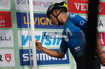 2024-10-12 - Nairo Alexander Quintana Rojas, Movistar Team - GIRO DI LOMBARDIA - STREET - CYCLING