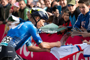 2024-10-12 - Nairo Alexander Quintana Rojas, Movistar Team - GIRO DI LOMBARDIA - STREET - CYCLING