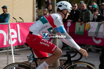 2024-10-12 - German Dario Gomez, Team Polti–Kometa - GIRO DI LOMBARDIA - STREET - CYCLING