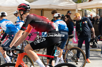 2024-10-12 - Ben Turner, Ineso Grenadiers - GIRO DI LOMBARDIA - STREET - CYCLING