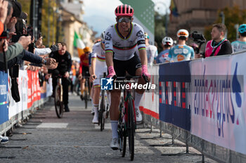 2024-10-12 - Rui Alberto Faria da Costa, team EF Education-EasyPost - GIRO DI LOMBARDIA - STREET - CYCLING