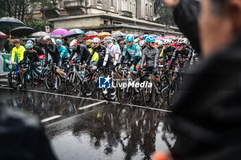 2024-10-08 - Starting cyclists from Busto Arsizio, with Alessandro Covi, FIlippo Turconi and Tadej Pogacar - TRE VALLI VARESINE - STREET - CYCLING