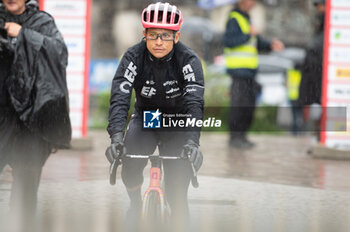 2024-10-08 - Jhoan Esteban Chaves Rubio, team EF Education-EasyPost - TRE VALLI VARESINE - STREET - CYCLING