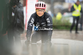 2024-10-08 - Jhoan Esteban Chaves Rubio, team EF Education-EasyPost - TRE VALLI VARESINE - STREET - CYCLING