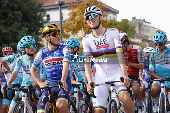 2024-10-12 - Il Lombardia 2024 - 118th Edition- Bergamo- Como, 252 km- Italy- Tadej Pogacar, Remco Evenepoel - 12-10-2024 - GIRO DI LOMBARDIA - STREET - CYCLING