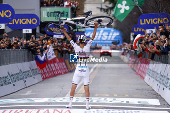 2024-10-12 - Il Lombardia 2024 - 118th Edition- Bergamo- Como, 252 km- Italy- Tadej Pogacar, Team Uae Emirates --10-2024 - GIRO DI LOMBARDIA - STREET - CYCLING