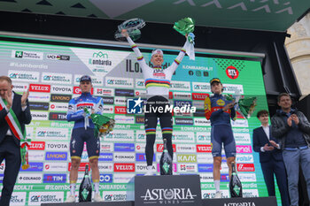 2024-10-12 - Il Lombardia 2024 - 118th Edition- Bergamo- Como, 252 km- Italy- Tadej Pogacar, Remco Evenepoel, Giulio Ciccone - 12-10-2024 - GIRO DI LOMBARDIA - STREET - CYCLING