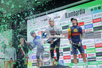 2024-10-12 - Il Lombardia 2024 - 118th Edition- Bergamo- Como, 252 km- Italy- Tadej Pogacar, Remco Evenepoel, Giulio Ciccone - 12-10-2024 - GIRO DI LOMBARDIA - STREET - CYCLING