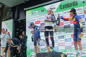 2024-10-12 - Il Lombardia 2024 - 118th Edition- Bergamo- Como, 252 km- Italy- Tadej Pogacar, Remco Evenepoel, Giulio Ciccone - 12-10-2024 - GIRO DI LOMBARDIA - STREET - CYCLING