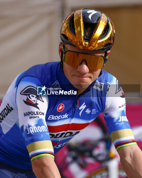 2024-10-12 - Il Lombardia 2024 - 118th Edition- Bergamo- Como, 252 km - Italy- 12-10-2024 - Remco Evenepoel - GIRO DI LOMBARDIA - STREET - CYCLING