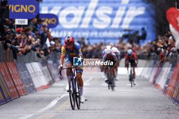 2024-10-12 - Il Lombardia 2024 - 118th Edition- Bergamo- Como, 252 km- Italy- 12-10-2024 - Giulio Ciccone - GIRO DI LOMBARDIA - STREET - CYCLING