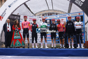 2024-10-05 - Giro dell’Emilia 2024 - 10t th Edition-Vignola- San luca, 216 km- Italy- 05-10-2024-Team EF Education EasyPost - GIRO DELL'EMILIA - STREET - CYCLING