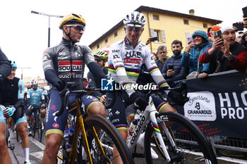 2024-10-05 - Giro dell’Emilia 2024 - 10t th Edition- Vignola- San luca, 216 km- Italy- 05-10-2024 - Tadej Pogacar, Remco Evenepoel - GIRO DELL'EMILIA - STREET - CYCLING