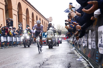 2024-10-05 - Giro dell’Emilia 2024 - 10t th Edition- Vignola- San luca, 216 km- Italy- Tadej Pogacar Team Uae Emirates -05 -10-2024 - GIRO DELL'EMILIA - STREET - CYCLING